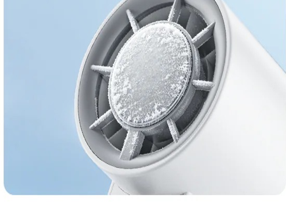 IceBreeze aluminum ice compress plate close-up